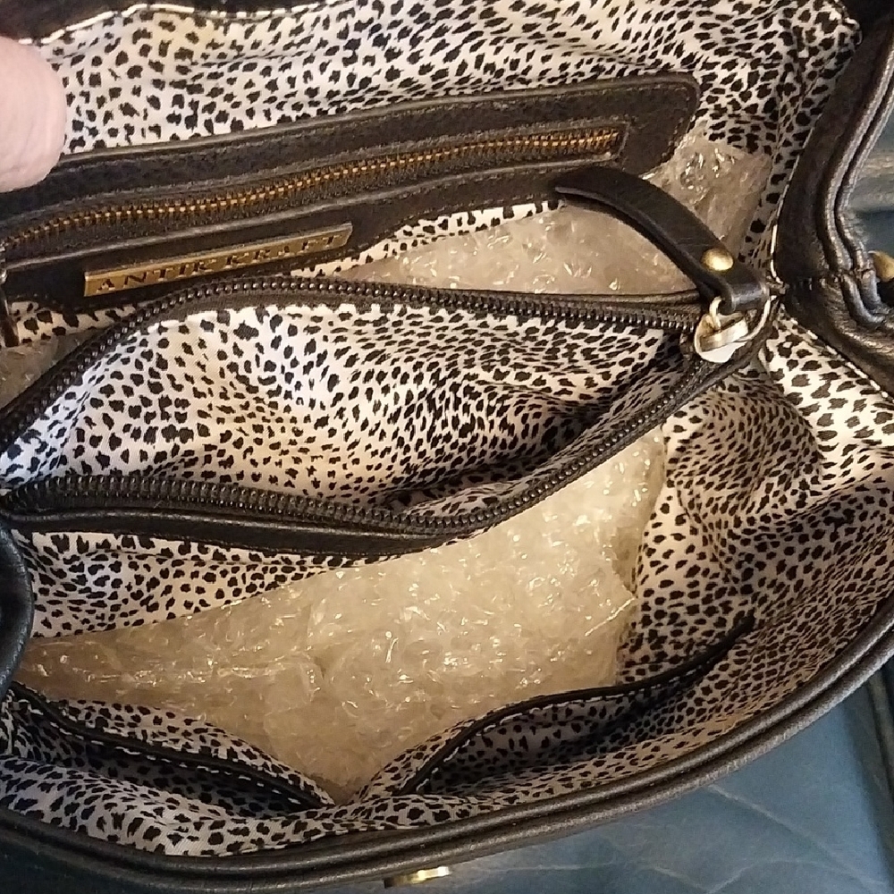 Antik Kraft Black Leather Backpack with Gold Accents - Picture 15 of 16